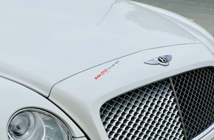 Bentley Continental 2009 - Màu trắng, nội thất nâu da bò