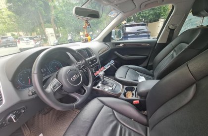Audi Q5 2012 - Màu bạc, nhập khẩu nguyên chiếc