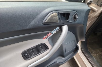 Ford Fiesta 2011 - Màu vàng, xe nhập, 265tr