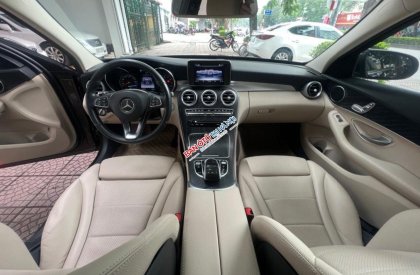 Mercedes-Benz C200 2017 - Cần bán lại xe màu nâu