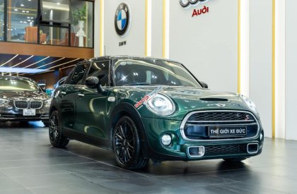 Mini Cooper 2015 - Màu xanh lục, nhập khẩu