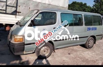 Toyota Hiace 2001 - Xe màu bạc