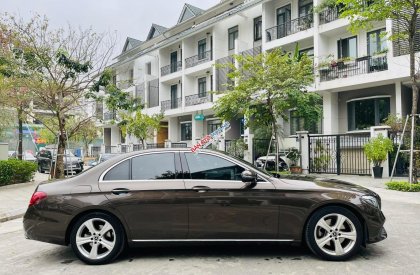 Mercedes-Benz E250 2017 - Xe cực đẹp. Trả góp từ 250tr nhận xe đi luôn, xe có bảo hành và test hãng thoải mái