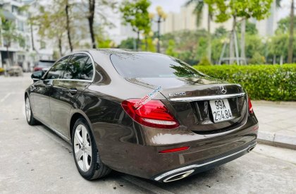 Mercedes-Benz E250 2017 - Xe cực đẹp. Trả góp từ 250tr nhận xe đi luôn, xe có bảo hành và test hãng thoải mái