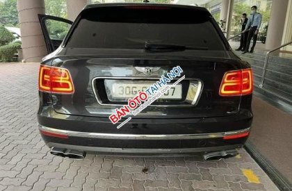 Bentley Bentayga 2020 - Màu đen, nhập khẩu nguyên chiếc