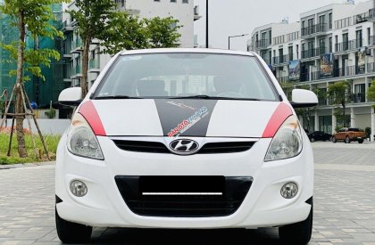 Hyundai i20 2011 - Xe màu bạc, nhập khẩu chính chủ