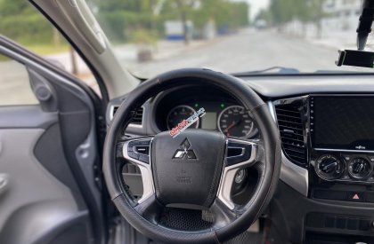Mitsubishi Triton 2018 - Xe màu xám