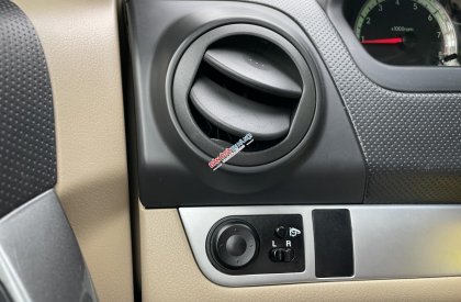 Chevrolet Aveo 2015 - Màu bạc, xe chất