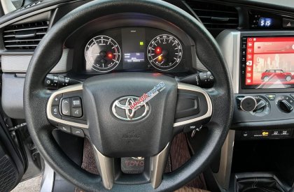 Toyota Innova 2018 - Màu bạc, 580tr