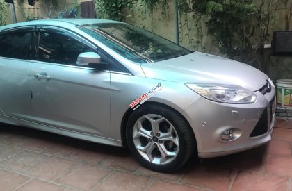 Ford Focus 2015 - Bản 2.0, màu bạc chính chủ