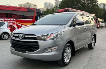 Toyota Innova 2018 - Màu bạc, 580tr