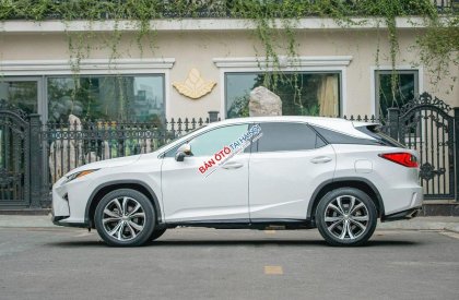 Lexus RX 200   T 2017 - Cần bán xe Lexus RX 200T sản xuất năm 2017, màu trắng, nhập khẩu