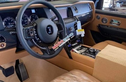 Rolls-Royce Cullinan 2022 - Cần bán xe Rolls-Royce Cullinan sản xuất 2022, màu đen, xe nhập