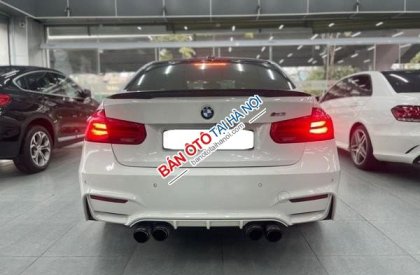 BMW 330i 2015 - Bán BMW 330i Sport năm sản xuất 2015, màu trắng