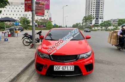 Kia Cerato Koup 2009 - Màu đỏ