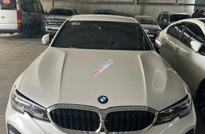 BMW 330i 2021 - Màu trắng, nhập khẩu