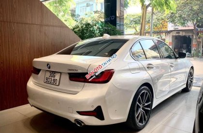 BMW 320i 2020 - Màu trắng, nhập khẩu