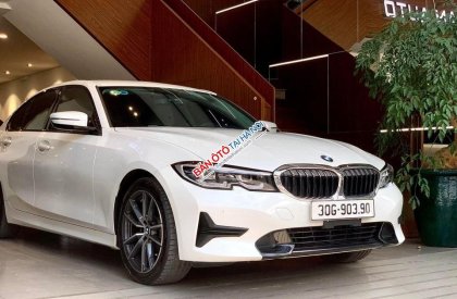 BMW 320i 2020 - Màu trắng, nhập khẩu