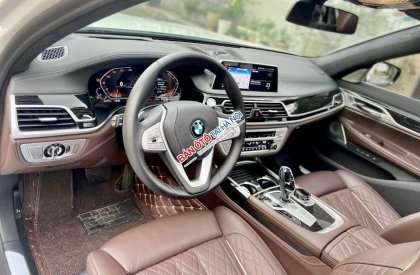 BMW 740Li 2020 - Xe màu trắng