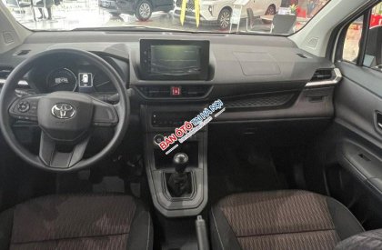 Toyota Avanza Premio 2022 - Màu trắng, nhập khẩu nguyên chiếc