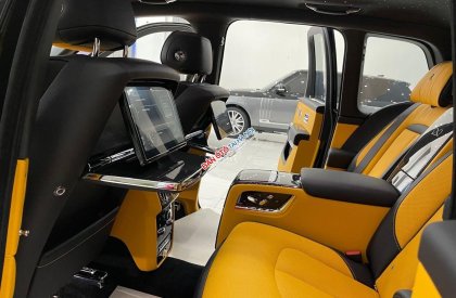 Rolls-Royce Cullinan 2022 - Màu đen nội thất Hermes giao xe ngay
