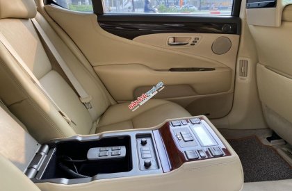 Lexus LS 460 2010 - Đã lên form mới 2015