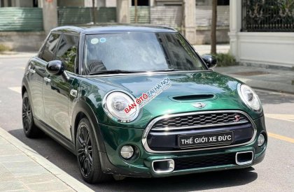 Mini Cooper S 2015 - Màu xanh lục, nhập khẩu