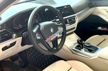 BMW 320i 2020 - Màu trắng, nhập khẩu