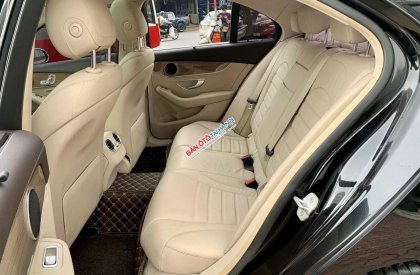 Mercedes-Benz C 250 2014 - Cần bán xe giá chỉ 875 triệu