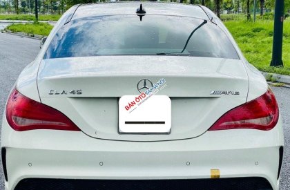Mercedes-Benz CLA 45 2014 - Xe màu trắng