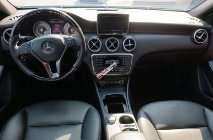 Mercedes-Benz A200 2013 - Ngoại thất xanh dương cực kỳ cá tính