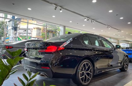 BMW 530i 2022 - Ưu đãi cực tốt đầu năm mới, đủ màu giao ngay, tặng quà trao tay tới quý khách hàng