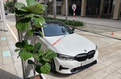 BMW 320i 2020 - Màu trắng, nhập khẩu