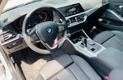 BMW 320i 2020 - Màu trắng, nhập khẩu