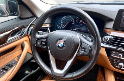 BMW 530i 2018 - Đẳng cấp hơn, thể thao hơn