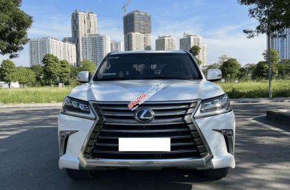 Lexus LX 570 2017 - Màu trắng, xe nhập