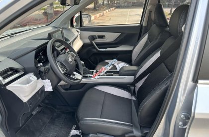 Toyota Veloz Cross 2022 - Xe như mới tinh trong hãng