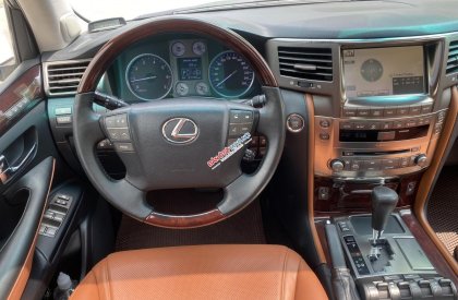 Lexus LX 570 2011 - Xe màu trắng