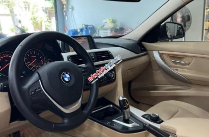 BMW 328i 2015 - Trắng, nội thất kem