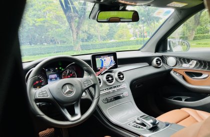 Mercedes-Benz GLC 300 2016 - Tên cá nhân
