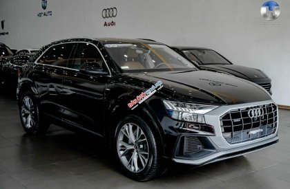 Audi Q8 2021 - Màu đen, nhập khẩu