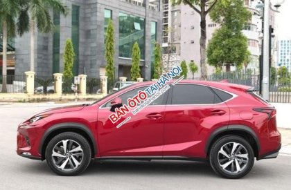 Lexus NX 300 2018 - Màu đỏ, nhập khẩu nguyên chiếc