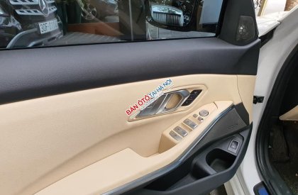 BMW 320i 2021 - Màu trắng, xe nhập