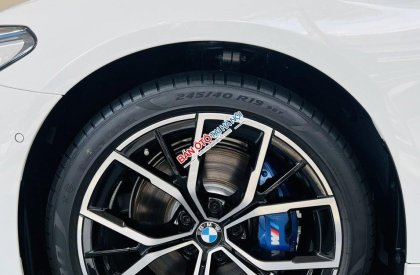 BMW 530i 2022 - Xe sẵn giao ngay