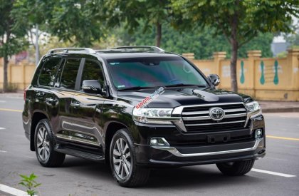 Toyota Land Cruiser 2018 - Xe màu đen, xe nhập