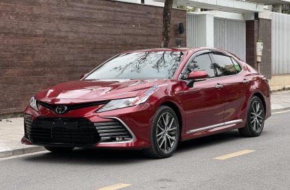 Toyota Camry 2022 - Mới chạy 190 km mới như xe hãng