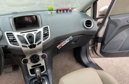 Ford Fiesta 2013 - Số tự động, nội thất kem, 1 chủ thiếu tá huyện Sóc Sơn mua đi từ mới cứng. Mới quá thể luôn
