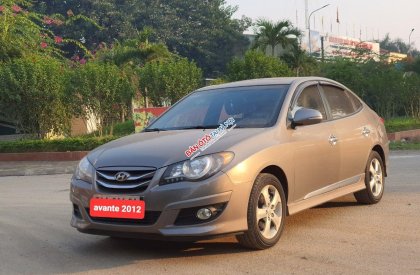 Hyundai Avante 2012 - 4 lốp vừa thay, sơ cua chưa hạ