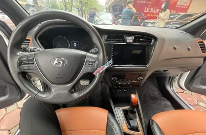 Hyundai i20 Active 2016 - Odo 5 vạn km