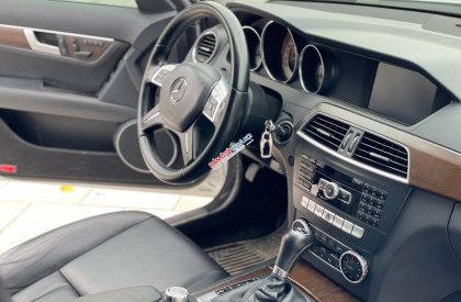 Mercedes-Benz C 250 2014 - Cần bán xe đăng ký lần đầu 2014 xe gia đình giá tốt 579tr